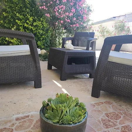 Sara Apartament *