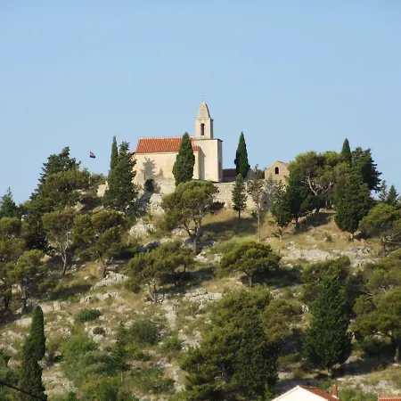 Sara * Tribunj (Sibenik-Knin)