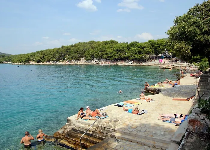 Sara * Tribunj (Sibenik-Knin)